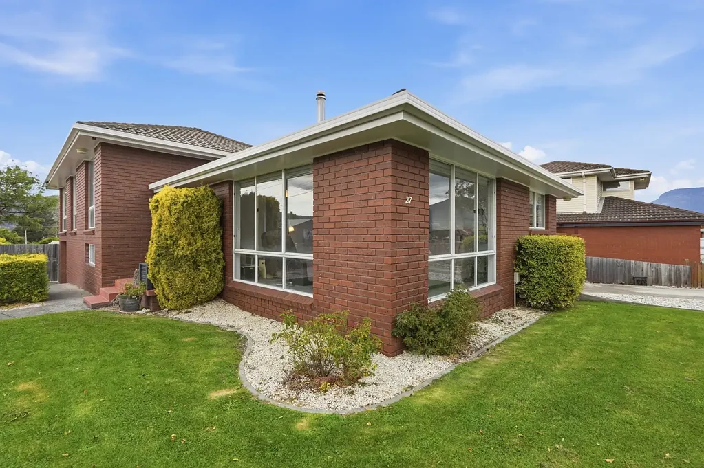 Claremont 5房  Spacious Family Living in Prestigious Cadbury Estate