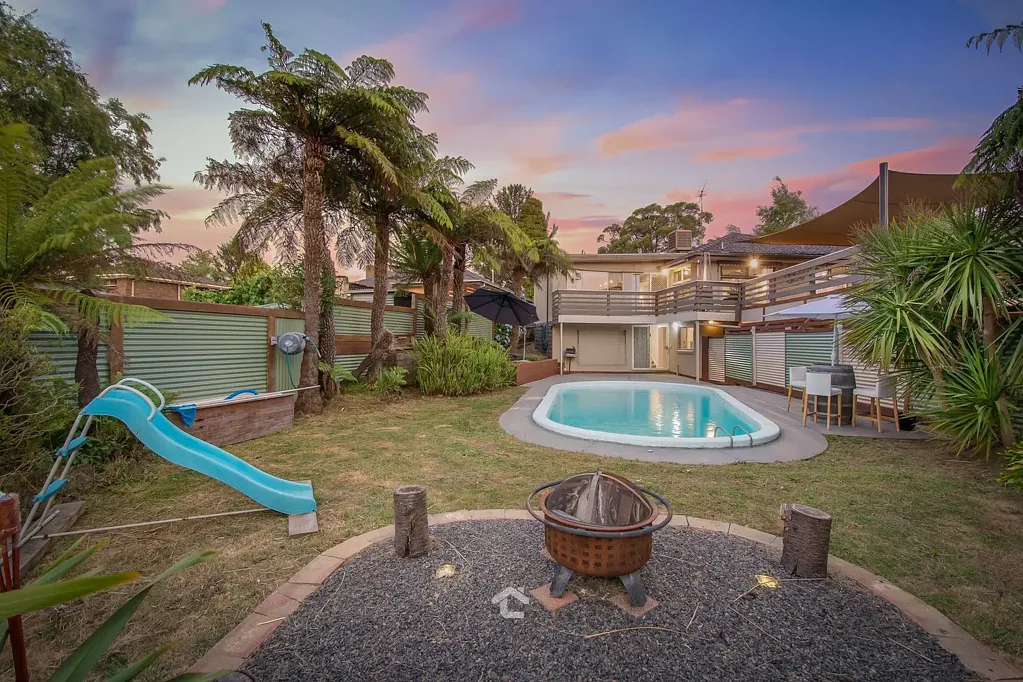 33 Moores Road, Monbulk, VIC 3793
