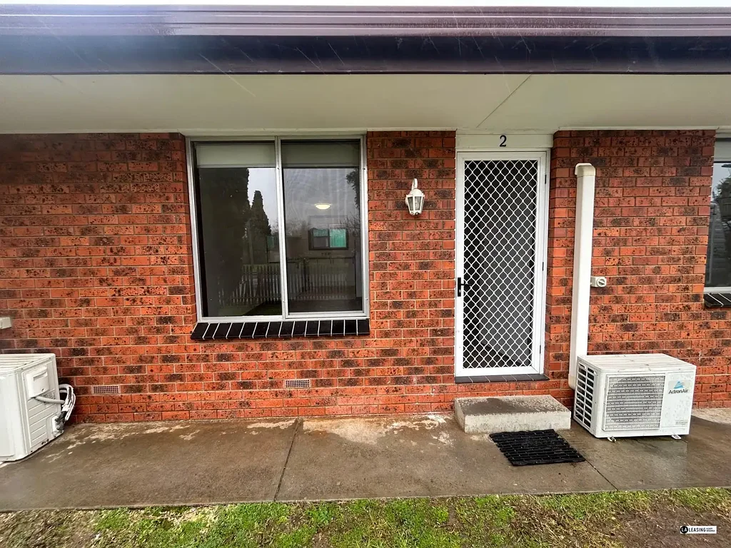 2 BEDROOM FULLY RENOVATED UNIT