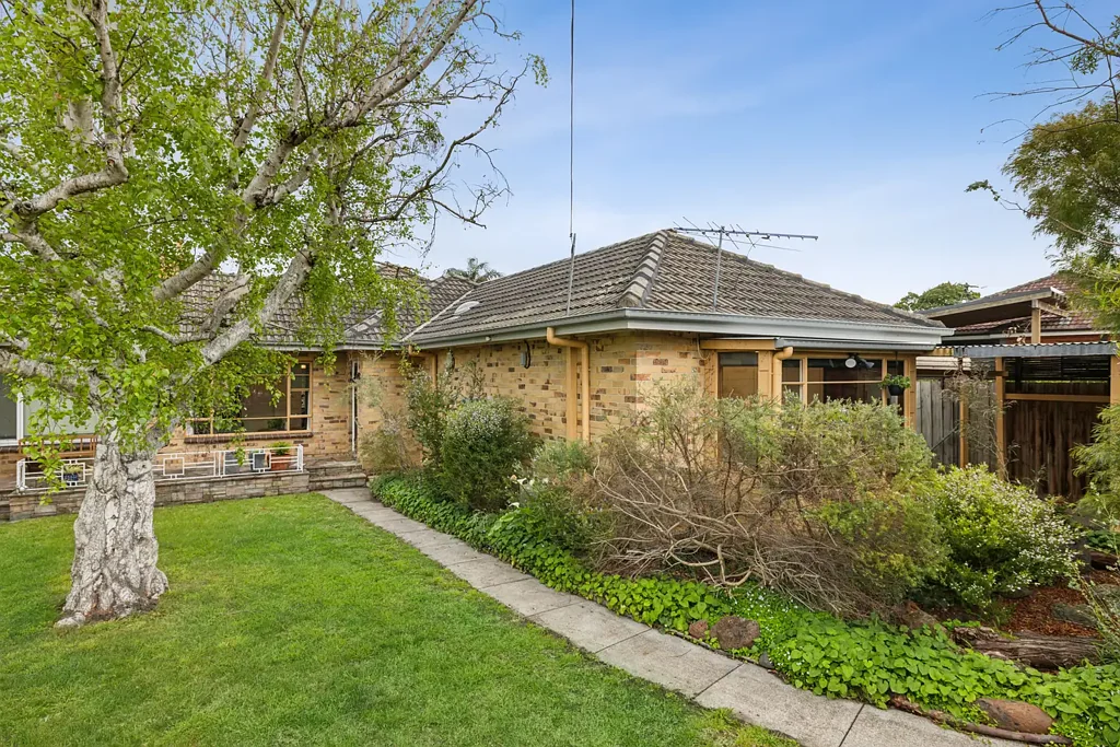 17 Bray Court, Bentleigh East, VIC 3165