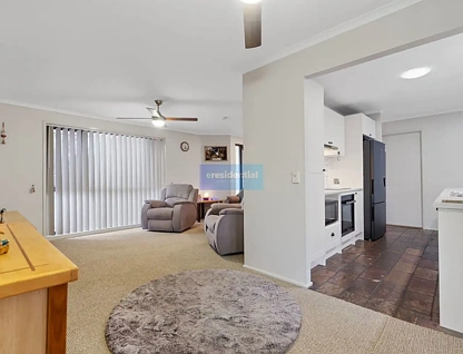 10 Lintrose Court, Edens Landing, QLD 4207, 4房, 1浴, House