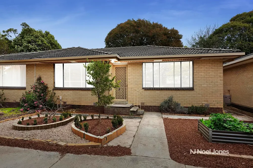 Mitcham 2 Bedroom A Smart Buy In A Sought-After Street