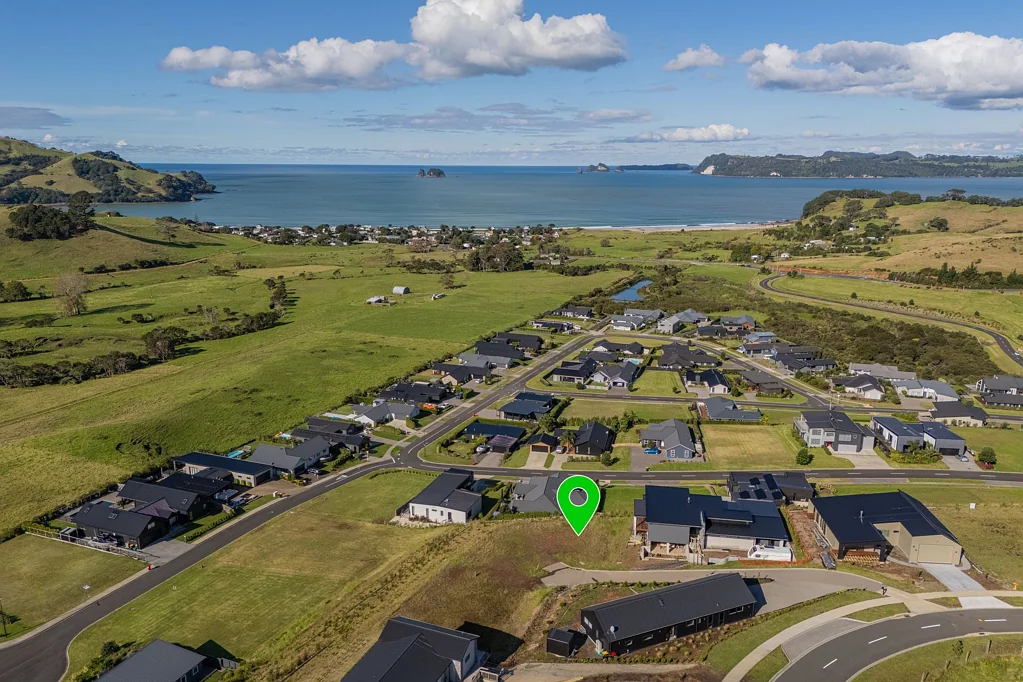 Whitianga  1385m2 SECTION OVERLOOKING SIMPSON'S BEACH