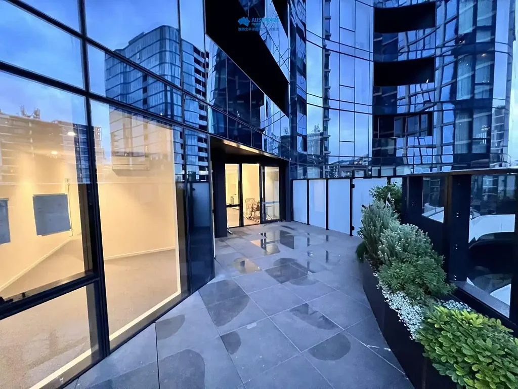 Bright 2 Bed 2 Bath Unfurnished Apartment