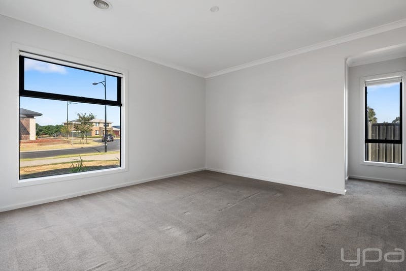 6 RUISLIP AV, STRATHTULLOH VIC 3338, 0房, 0浴, House