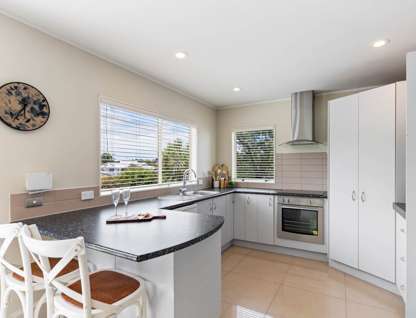 5 Ian Sage Avenue, Torbay, North Shore City, Auckland, 5部屋, 2バスルーム, House