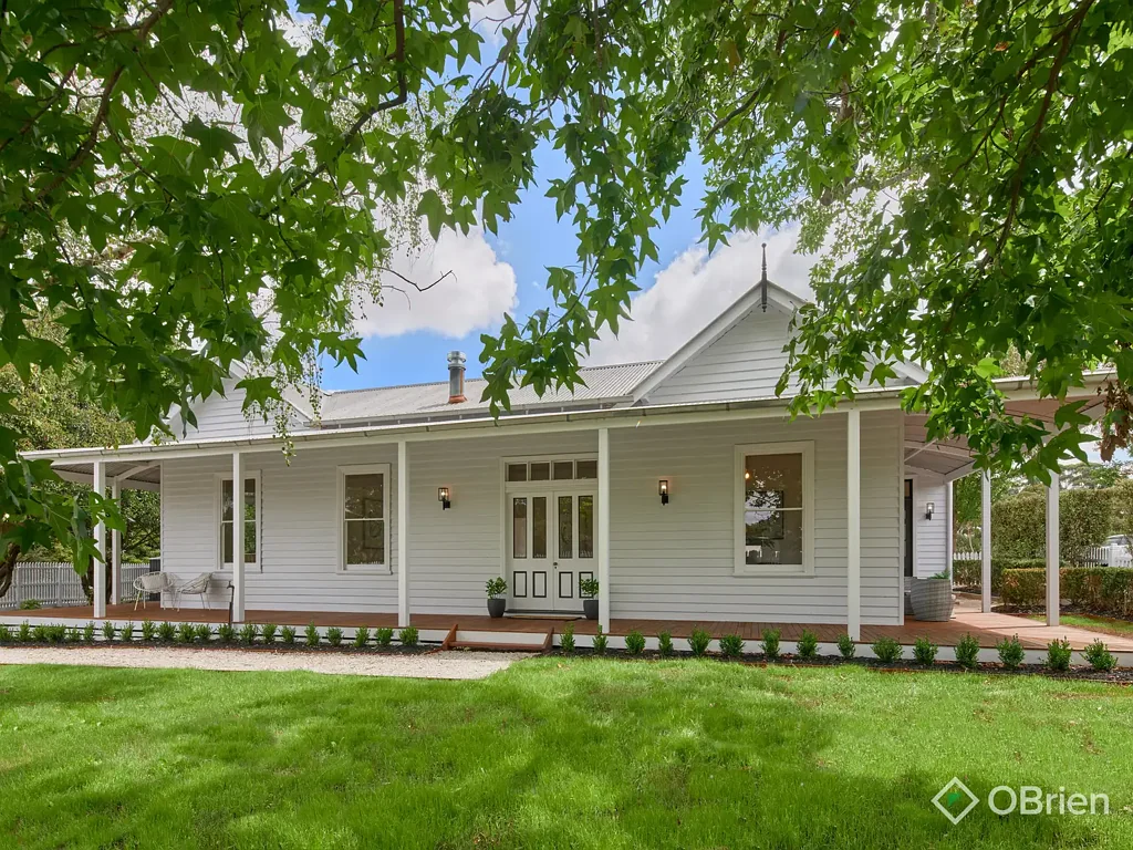 1 Charlwood Court, Drouin, VIC 3818