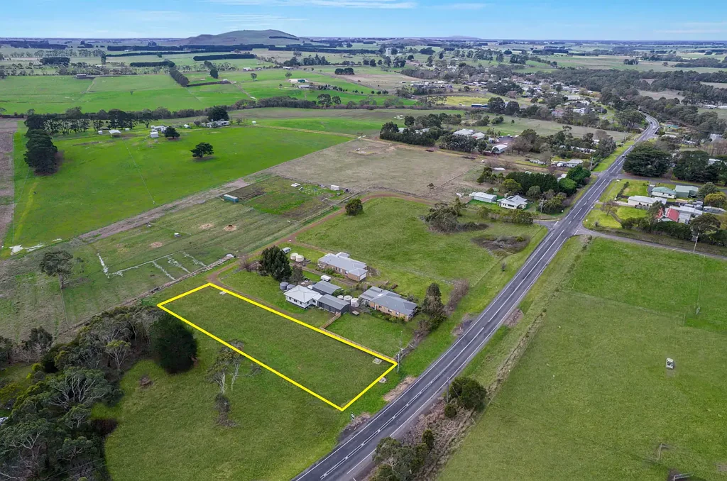 8916 Princes Highway, Panmure, VIC 3265