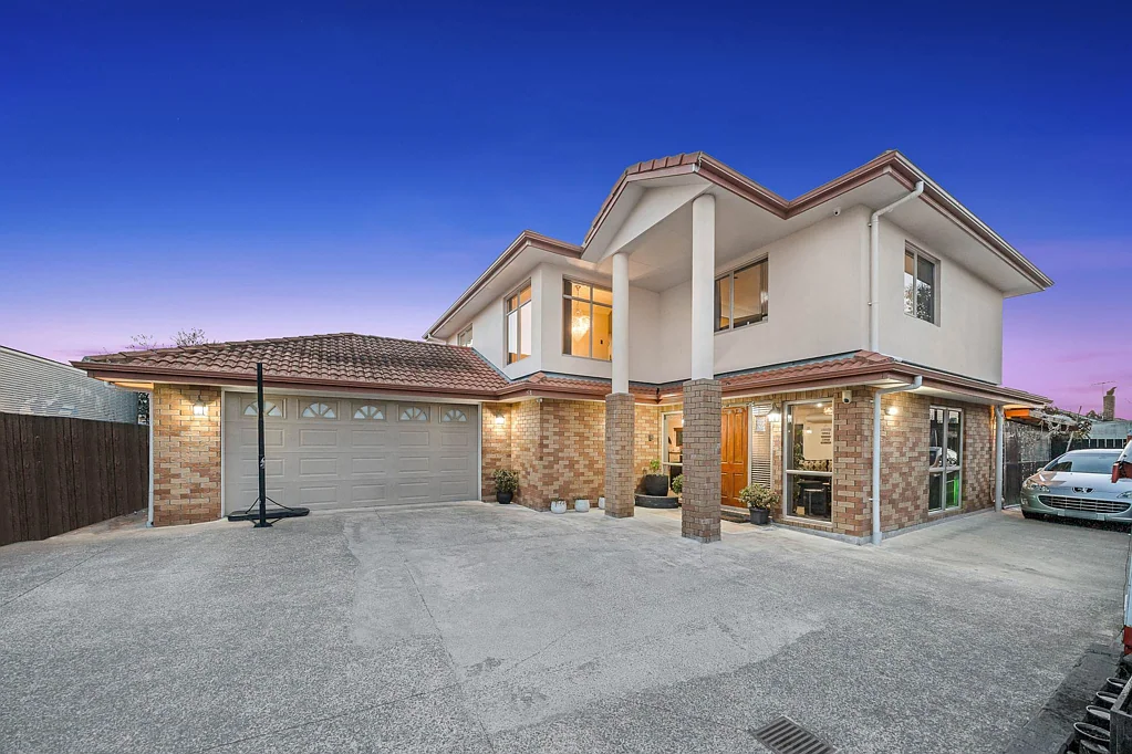 Papatoetoe 5Kwarto Spacious Family Living + 6 Car Parks!