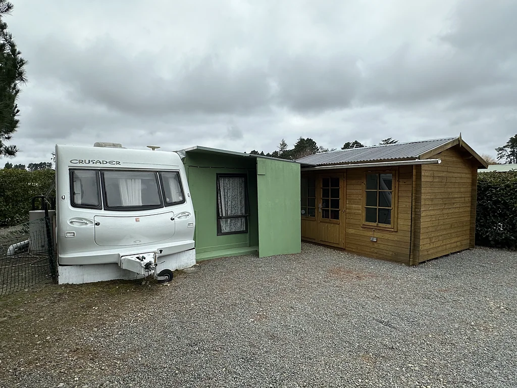 Caravan at/Site 27/Rangiora Leigh Holiday Park 433 Dixons Road, Loburn, Canterbury