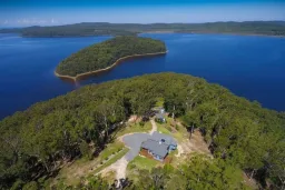 2991 THE LAKES WAY, Tarbuck Bay