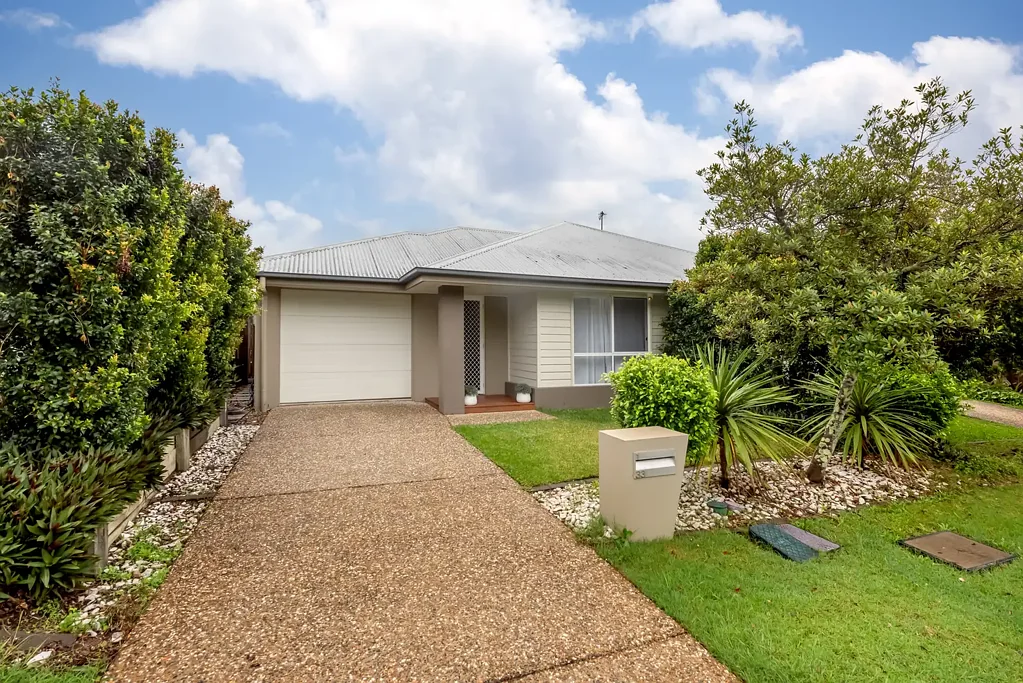 Modern Duplex Living in Willow Vale