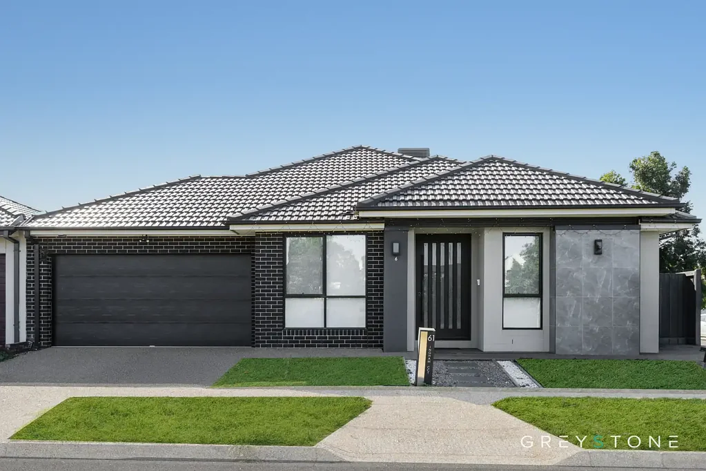 Stylish & Spacious Family Home for Lease in Thornhill Park