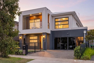 Truganina 5 Slaapkamer Exquisite Ex-Display Home Showcasing Unrivalled Luxury & Sophisticated Family Living
