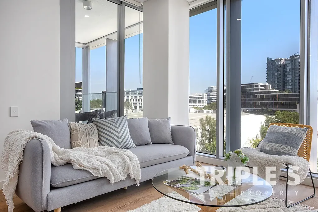 Waterloo 2 Bedroom Two Bedroom Apartment + study | Two Balconies | Timber Floorboards | Level 7 | Sunny West Aspect