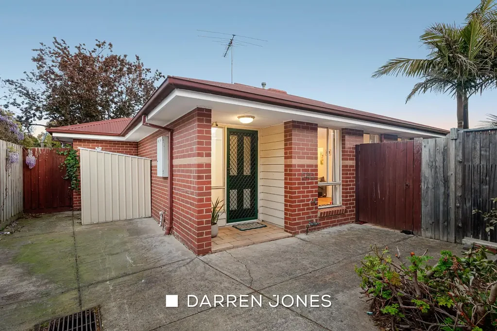 2/32 Stortford Avenue, Ivanhoe, VIC 3079