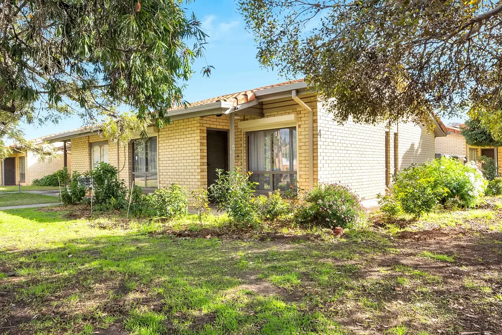 Paradise 2房  Leafy Corner Brick Unit - Ideal First Home or Investment Opportunity