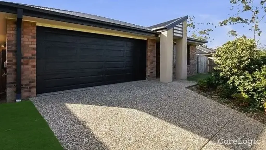 Spacious Modern Family Home in Jacobs Ridge Estate