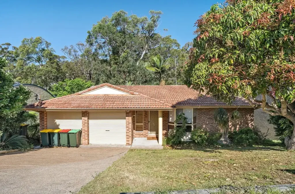 4 bedroom 2 bathroom two storey home with 2 bathrooms, 2 back decks and double lock up garage.