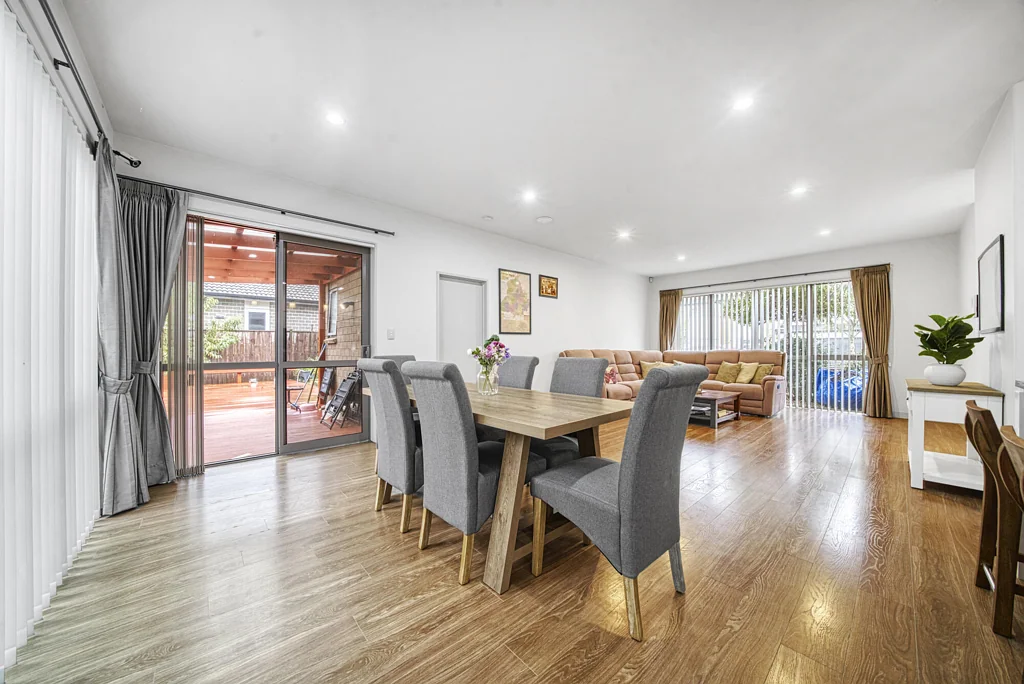 8 Moville Drive, Flat Bush, Manukau City, Auckland