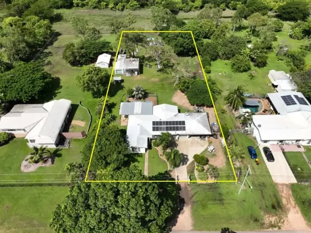 Condon 4બેડરૂમ RENOVATOR - PRIVATE ESTATE – 1 ACRE
