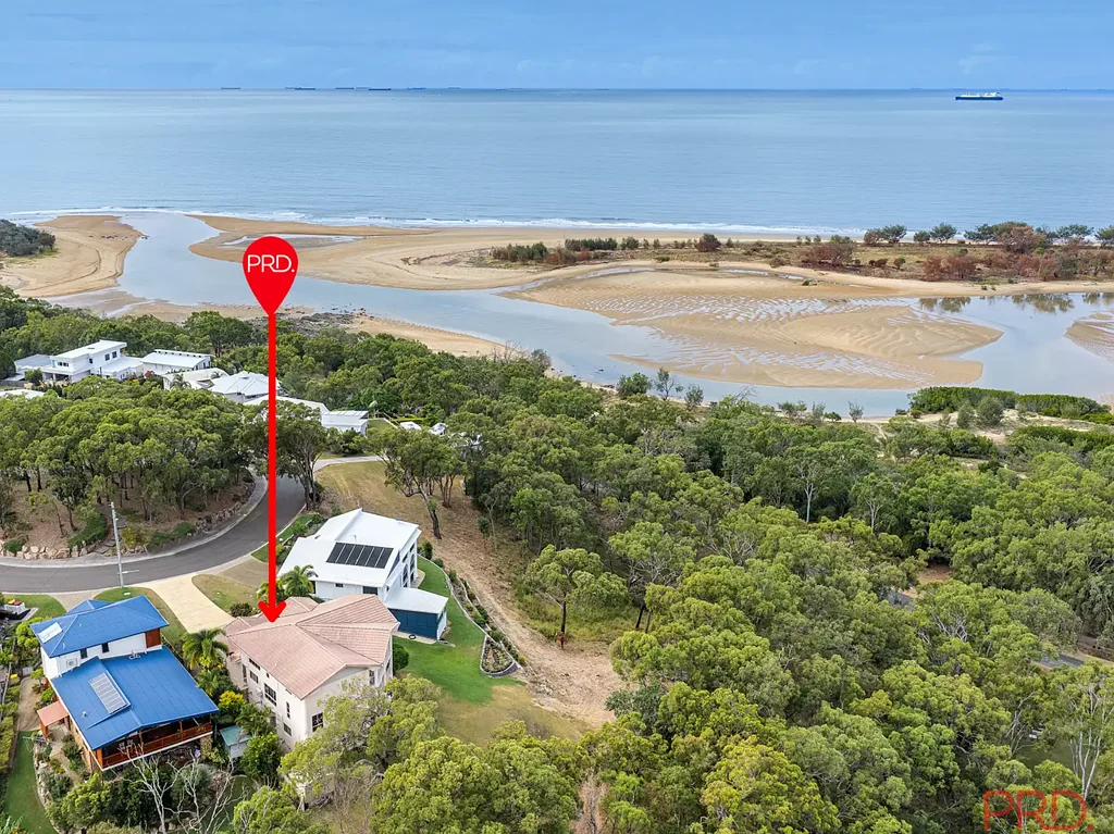 Tannum Sands 5房  PRESTIGIOUS FAMILY HOME- OCEAN VIEWS