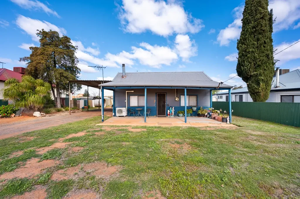 Coolgardie 2બેડરૂમ Styley Cottage In Coolgardie.