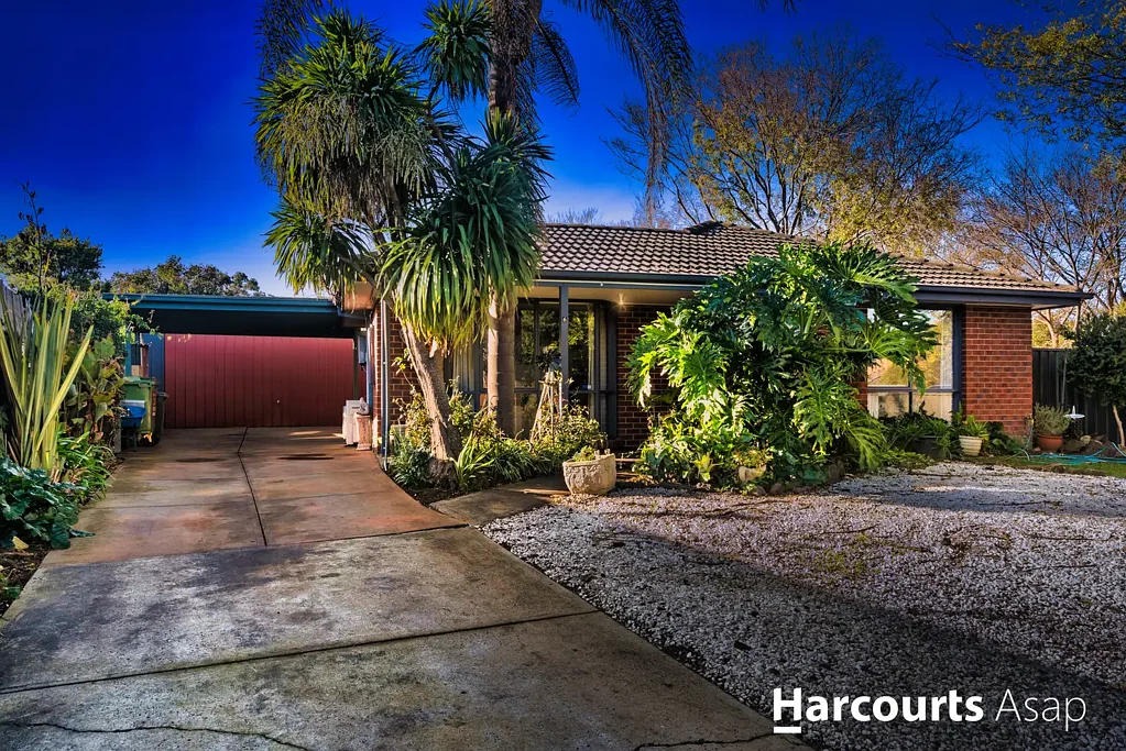 6 Fusco Terrace, Berwick, VIC 3806