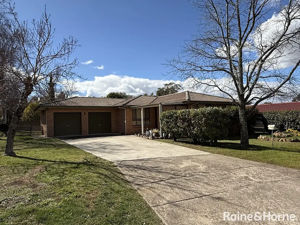 3 Amangu Close, Orange, NSW 2800