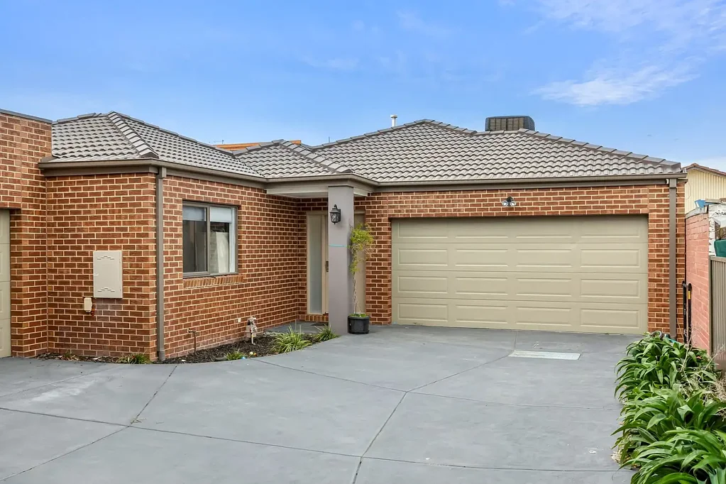 LEASED FOR $630 PER WEEK