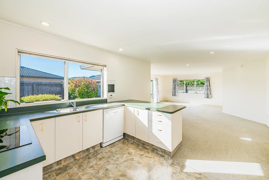 Paraparaumu 2ਬੈੱਡਰੂਮ Brick and Tile, So Easy to Love