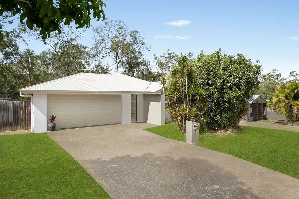 Brassall 4침실 Welcome to 39 Polaris Drive, Brassall - a stunning family home that perfectly balances comfort and modern living.