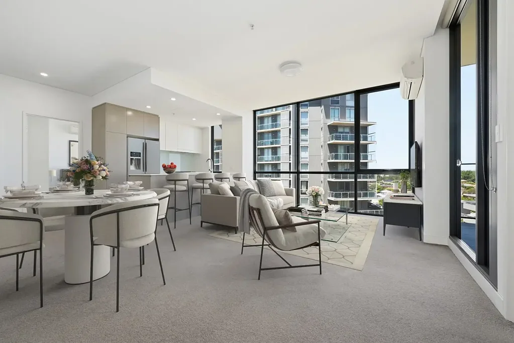 Contemporary Living with Entertaining Balconies and Views in Mascot Square