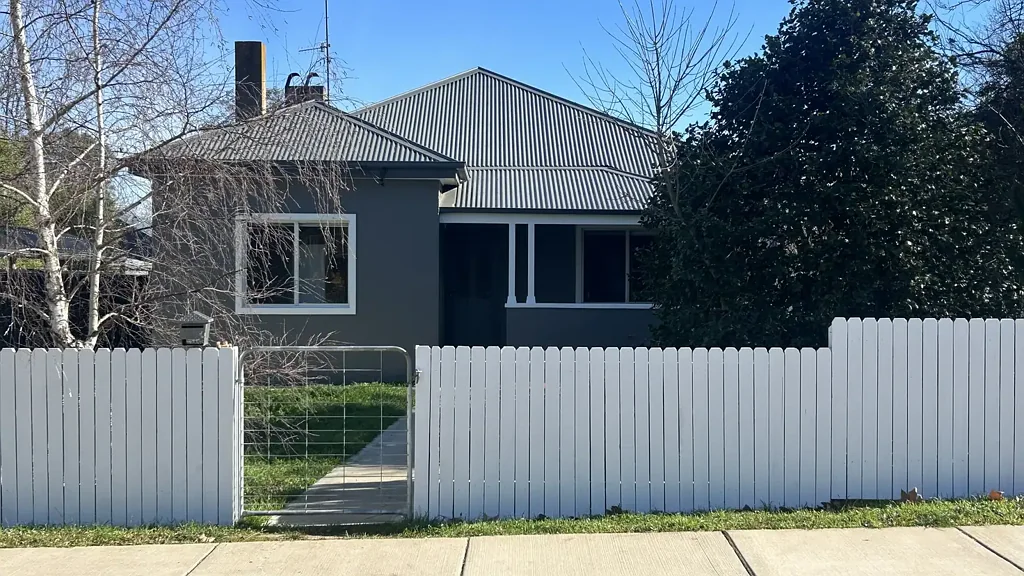 Braidwood 3房  MAKEOVER COMPLETE -TIME FOR A NEW OWNER!