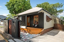 40 Kingfisher Lane, East Brisbane