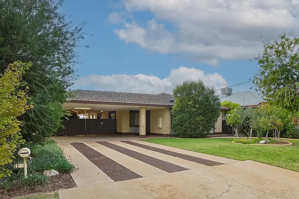 Red Cliffs 3房  11 Kurrajong Street, Red Cliffs – Built To Withstand The Test of Time.