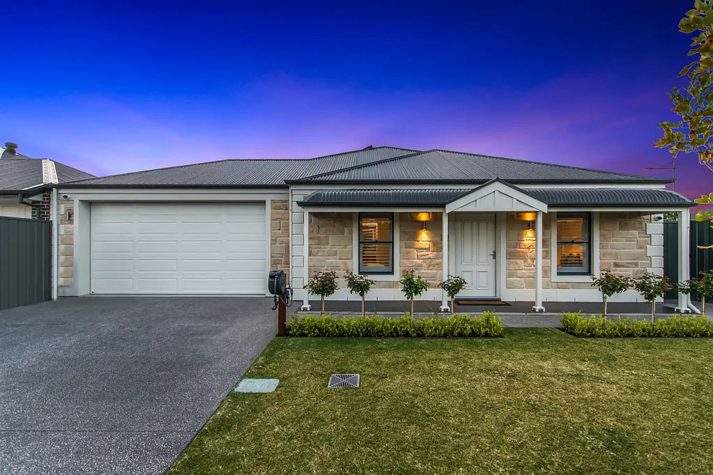 28 Oceanic Circuit, North Haven, SA 5018