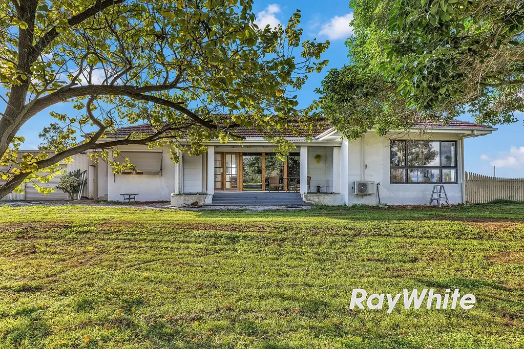 Corop 3ਬੈੱਡਰੂਮ Country Living - Renovated, Spacious & Ready to Enjoy