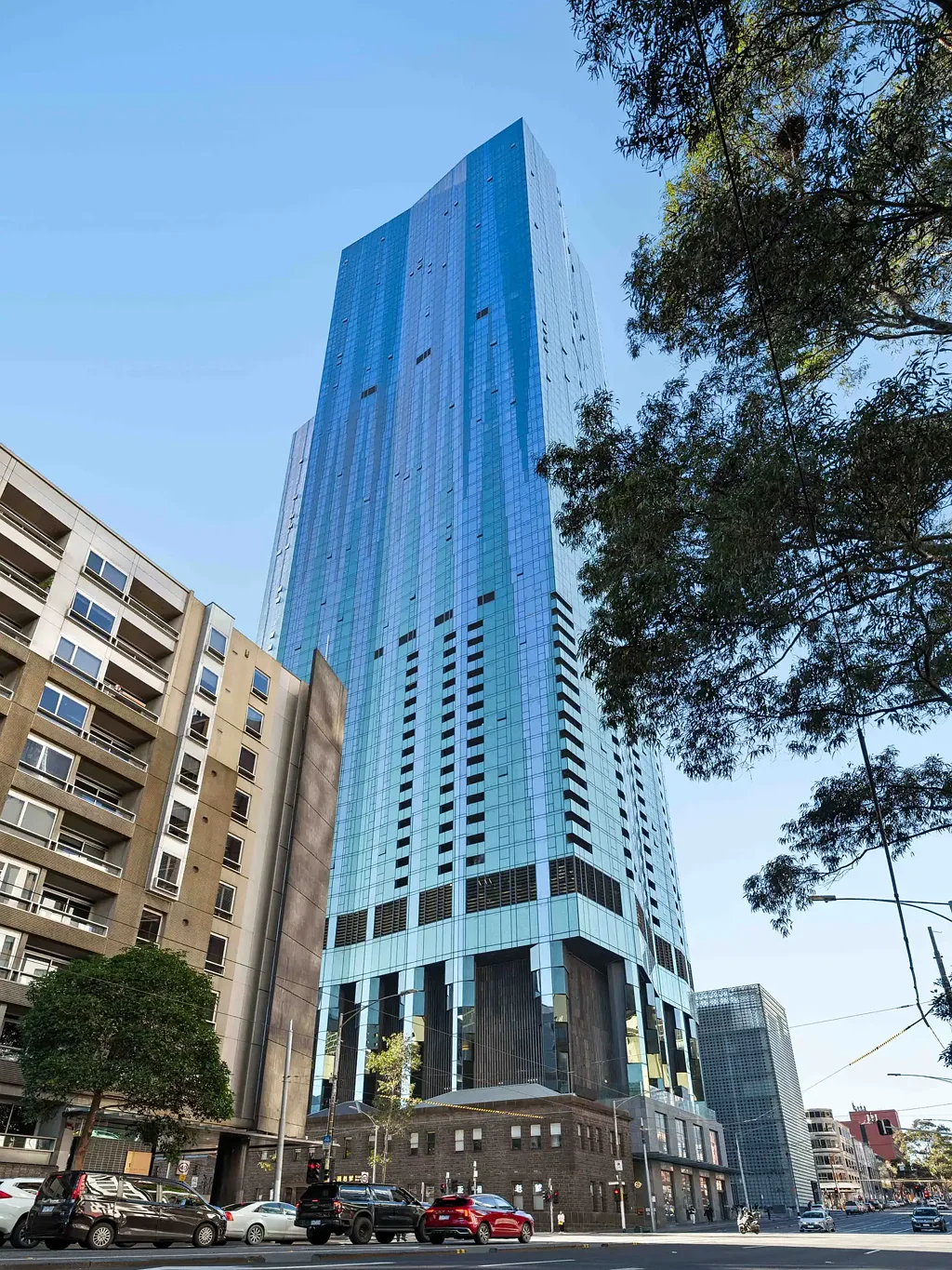 Carlton 2房 Carlton顶级地址 超大转角公寓 壮丽都市全景 宽敞明亮空间 度假村式设施齐全 步行生活便利 无与伦比位置 Rare Extra-Large Corner Residence with Breathtaking Views & World-Class Amenities