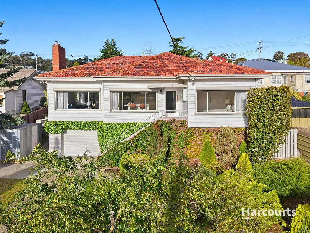 132 East Derwent Highway, Lindisfarne, TAS 7015