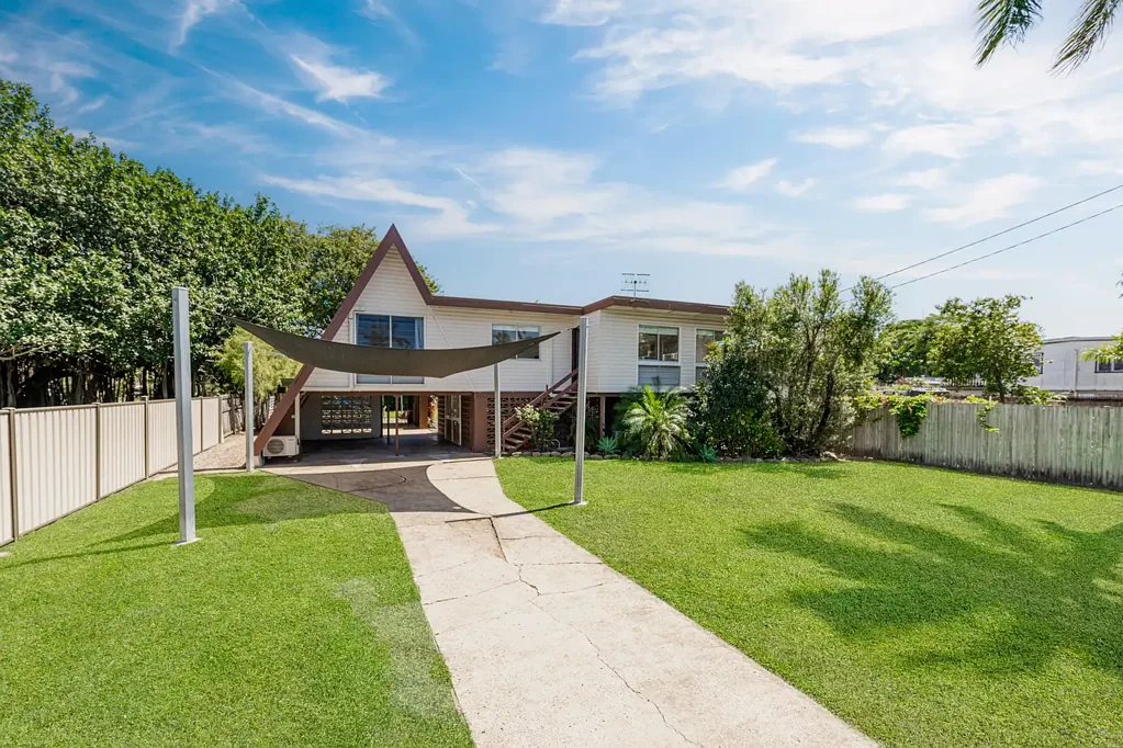 Cranbrook 3ਬੈੱਡਰੂਮ A Property To Call Home !