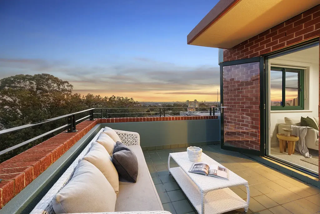 Wollstonecraft 3બેડરૂમ Light-filled Three Bedroom Apartment with Unrivalled Convenience and District Views