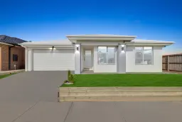 15 Falu Parade, Tarneit