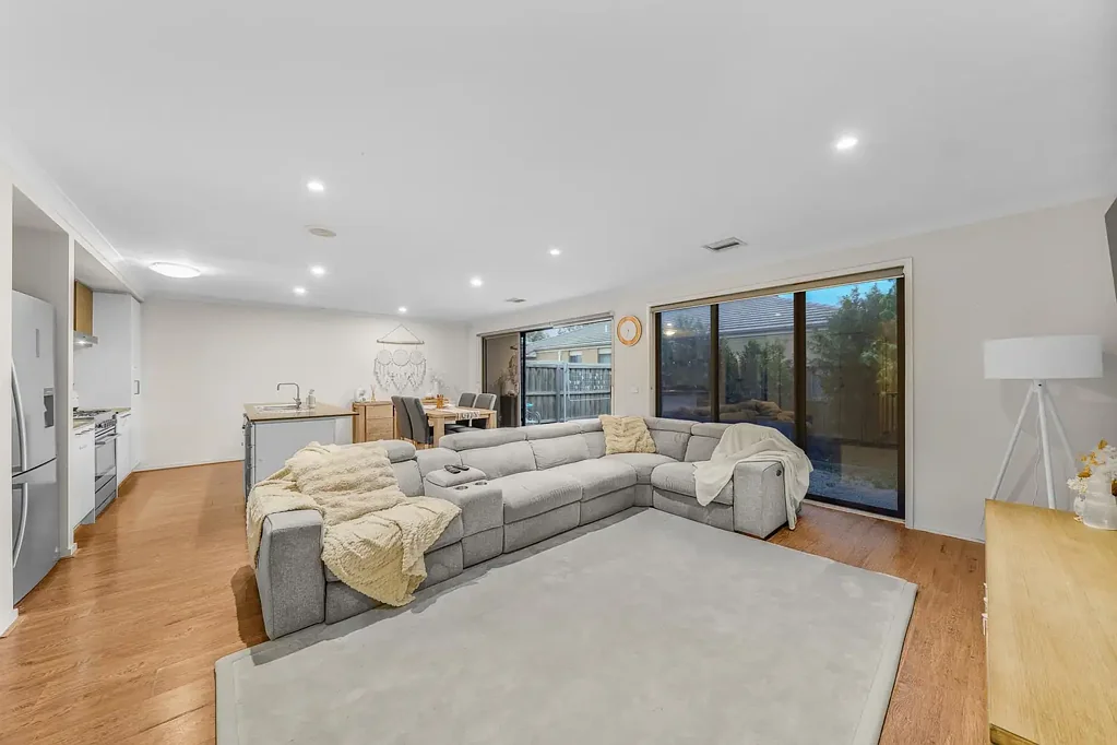 24 Mathoura Avenue, Werribee, VIC 3030