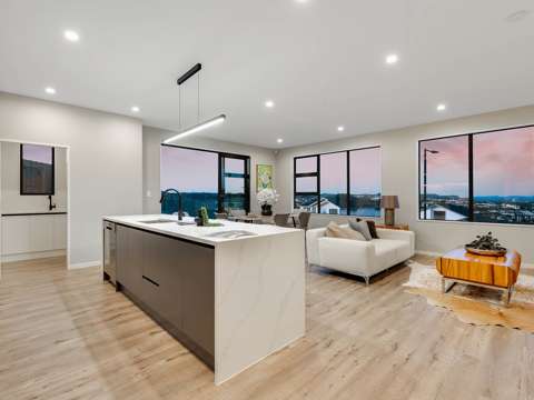 Silverdale 6房  Coastal Elegance Meets Modern Living