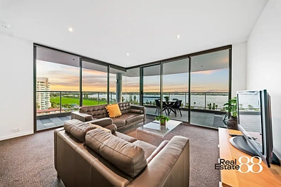 49/132 Terrace Road, Perth, WA 6000, 2 Bedrooms, 2 Bathrooms, Apartment