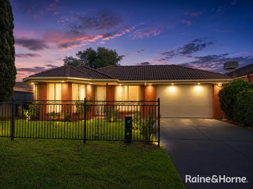 14 Wyperfeld Circuit, Caroline Springs, VIC 3023