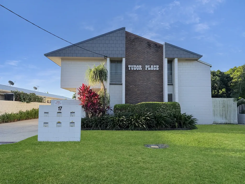 4/17 Gladstone Street, Pimlico, QLD 4812