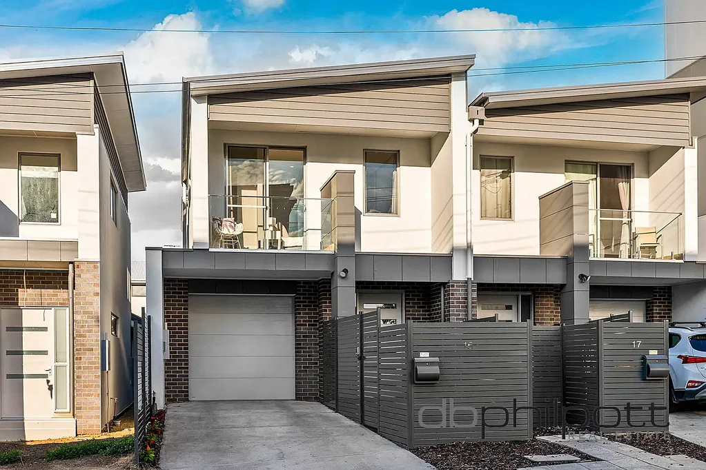 15 Burton Street, Modbury, SA 5092