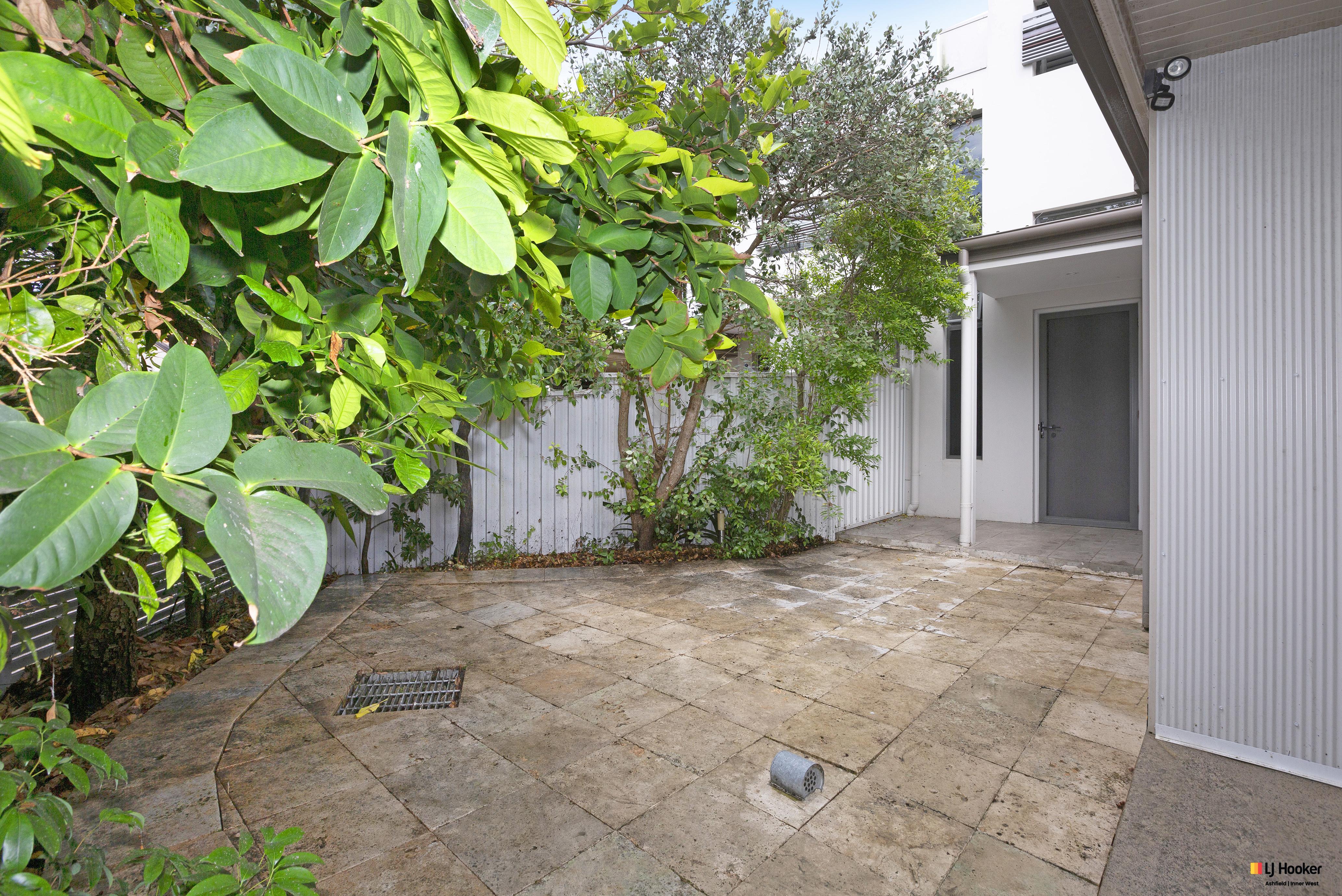 UNIT 2 7A MILL ST, HURLSTONE PARK NSW 2193, 0房, 0浴, Townhouse